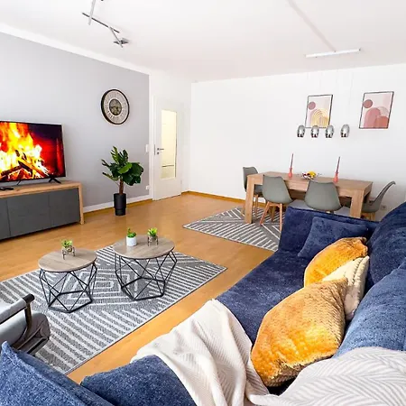 Neu - Zentrum, 3 Zi, Free Tiefgarage, Smart Tv, Wlan Daire *