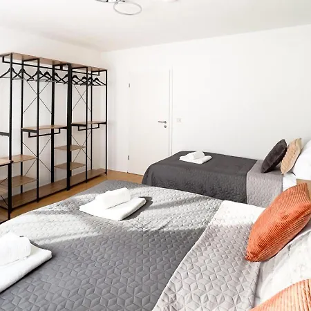 Moderne 3-zimmer-wohnung Im Zentrum- Tiefgarage Inklusive, Smart-tv, Shopping & Sightseeing Ums Eck * Augsburg