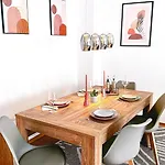 Moderne 3-zimmer-wohnung Im Zentrum- Tiefgarage Inklusive, Smart-tv, Shopping & Sightseeing Ums Eck * Augusta