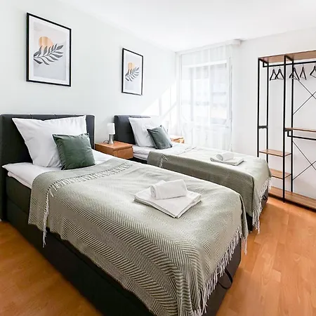 Apartment Moderne 3-zimmer-wohnung Im Zentrum- Tiefgarage Inklusive, Smart-tv, Shopping&sightseeing Ums Eck